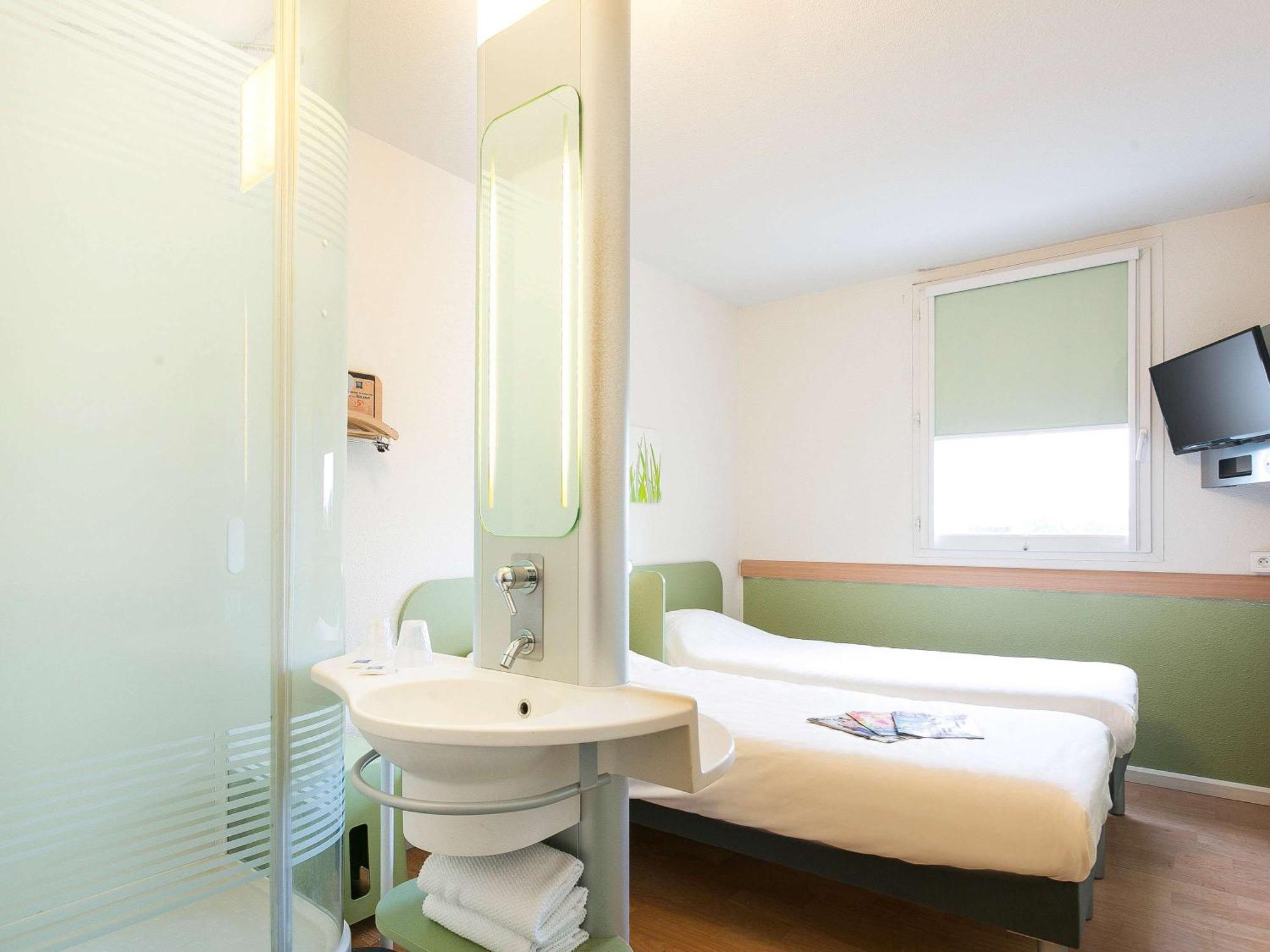 Ibis Budget Bordeaux Aeroport Mérignac Exterior foto