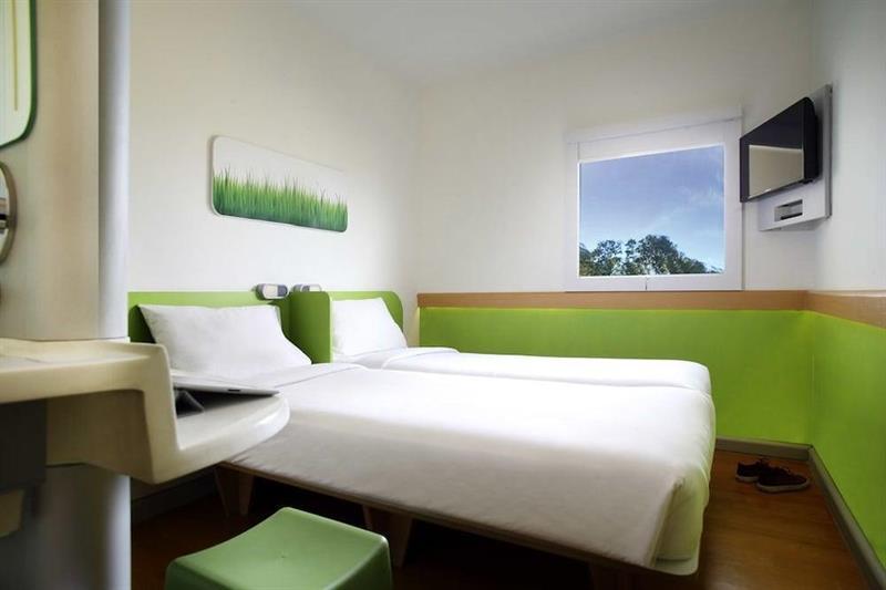 Ibis Budget Bordeaux Aeroport Mérignac Exterior foto